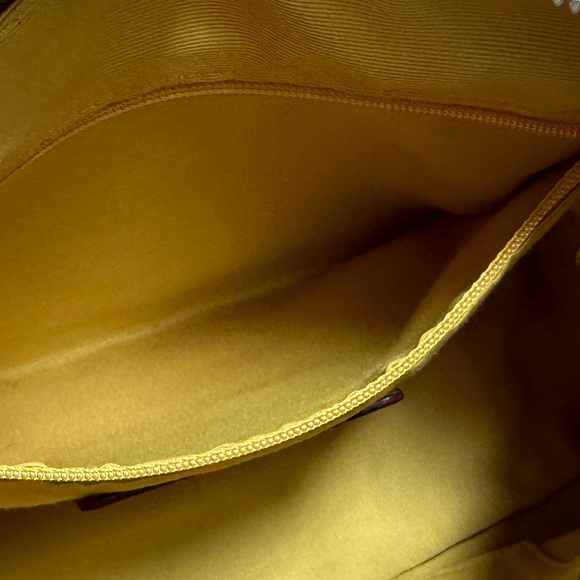 Coach Tan Shoulder Bag - Picture 10 of 11